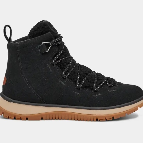 UGG Shoes - UGG Womens Lakesider Heritage Mid Black Boot Sneaker • Size 11